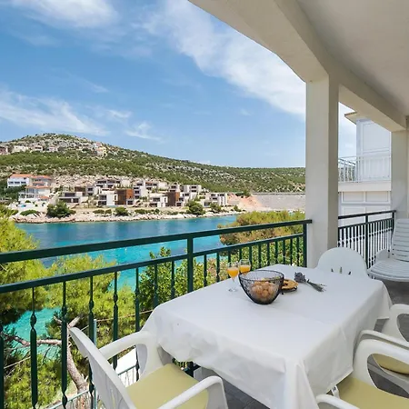 Ivica アパート プリモシュテン