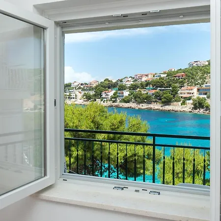Ivica Apartment *