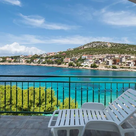 Ivica Apartment *