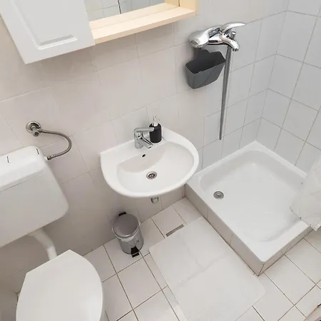 Ivica アパート プリモシュテン