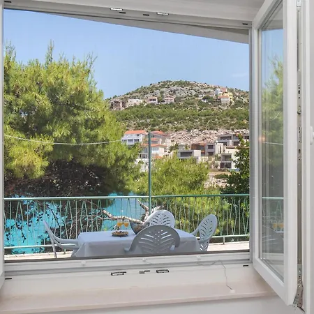 アパート Ivica プリモシュテン